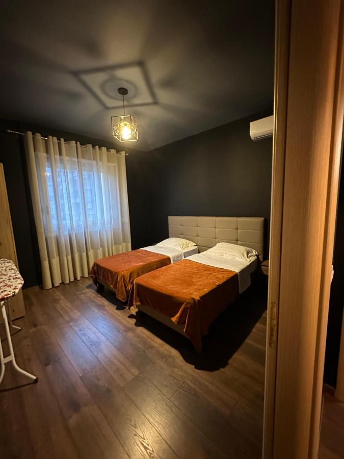 The Krist Apartment Vlorë Exterior foto